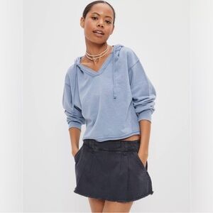 American Eagle Outfitters Blue Top Size L